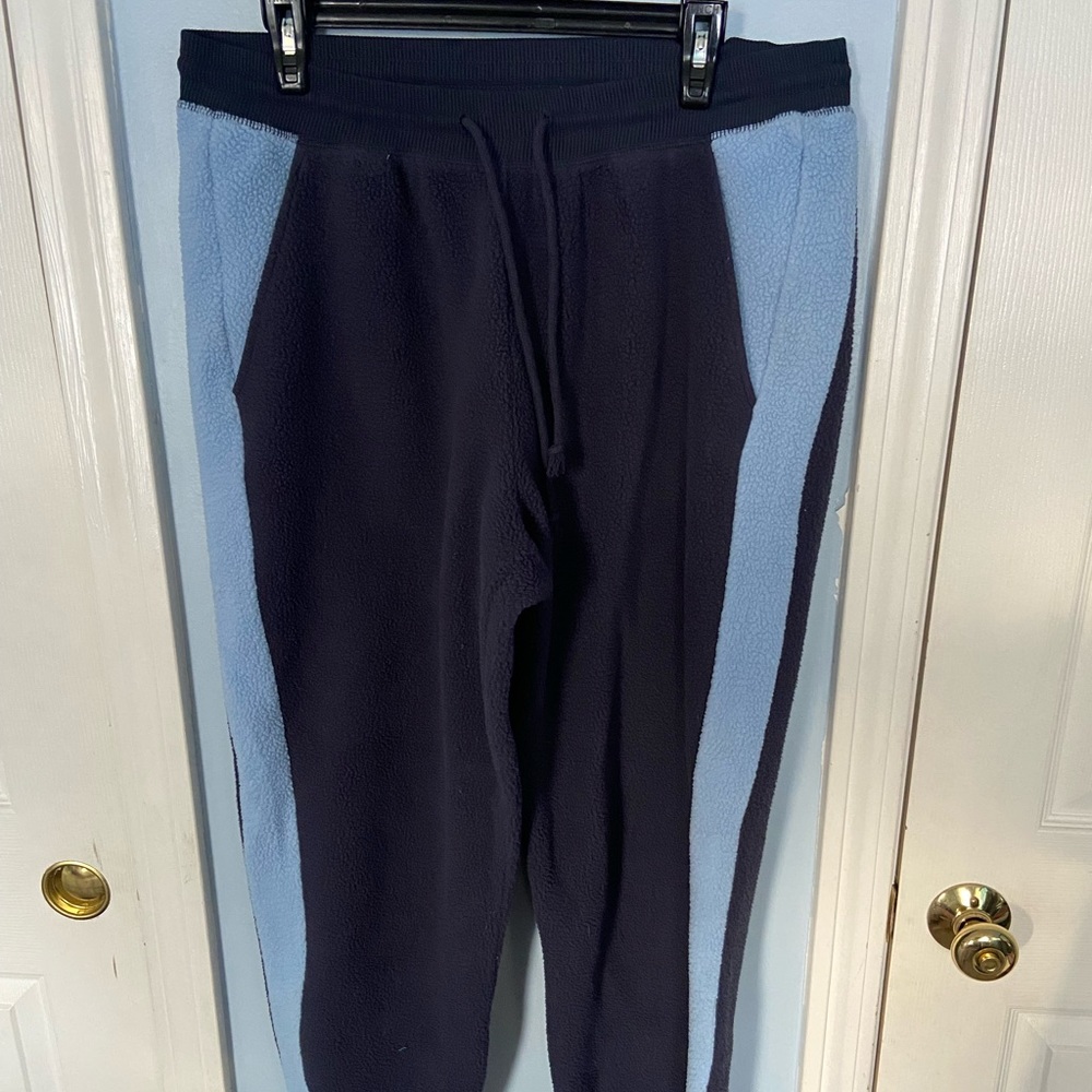 American Eagle Sherpa Sweatpants